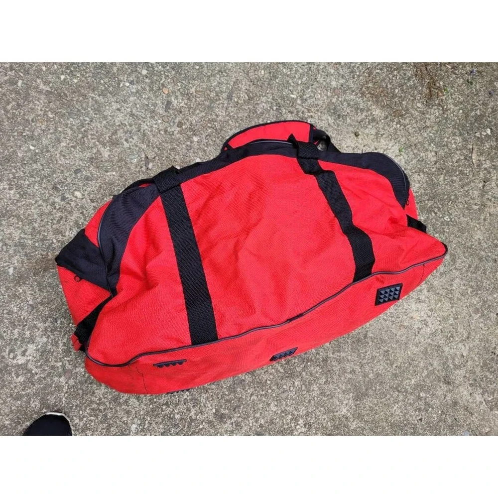 Vtg Marlboro Adventure Team 2001 Duffle Bag W/ Shoulder Strap 24x10x12 Sport Gym